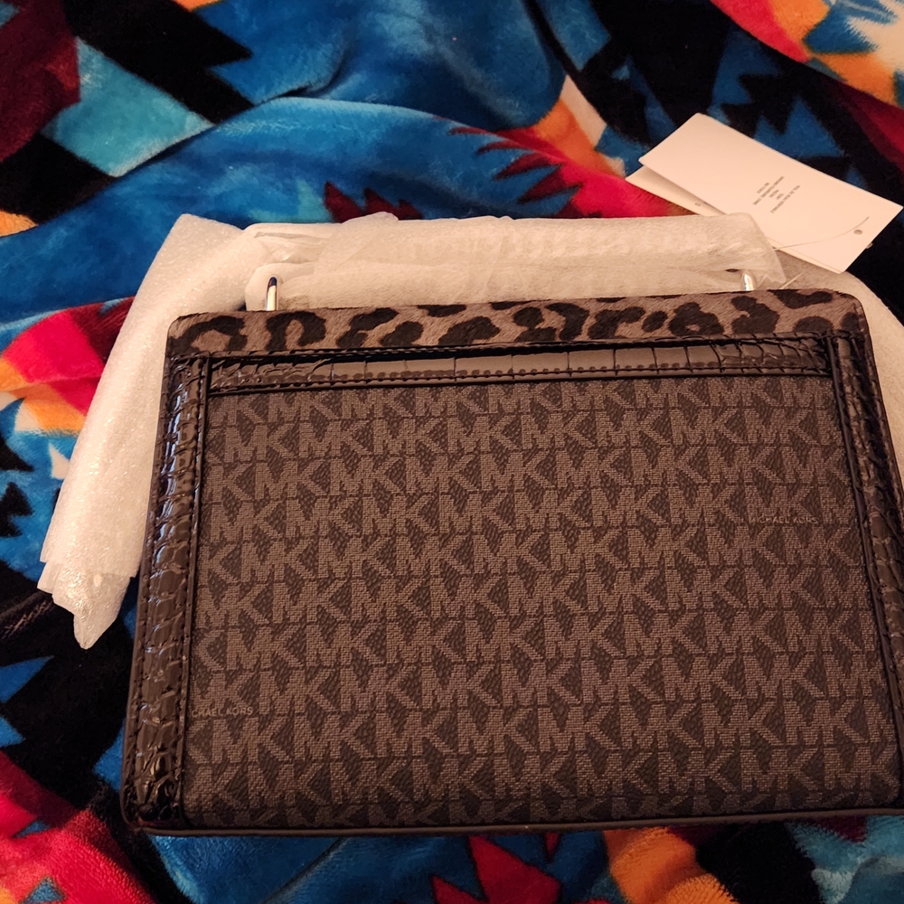 Michael Kors Black and Gray Leopard Print Shoulder Bag - Picture 3 of 8